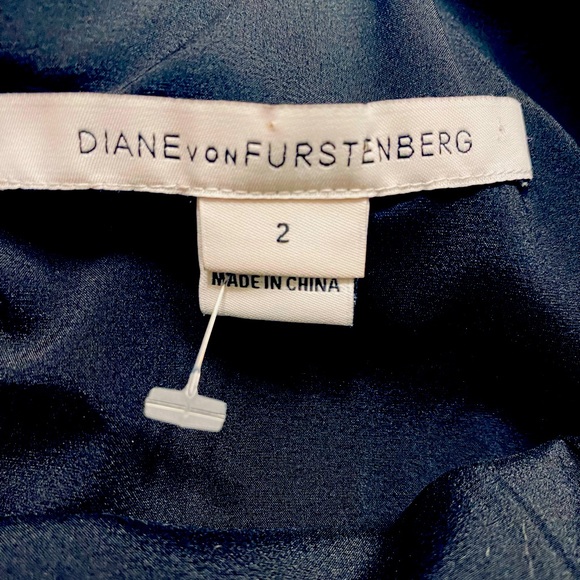 Diane Von Furstenburg Sleeveless Animal Print Dress - Picture 3 of 5